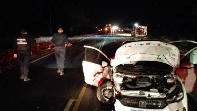 Un motociclista falleció tras chocar de frente contra un auto
