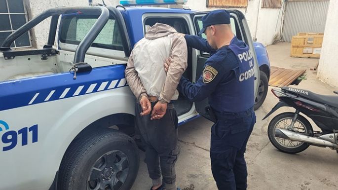 Adolescente detenido en La Calera tras robar la batería de un camión