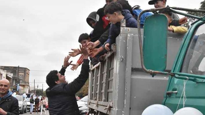 Tagni también tuvo su caravana