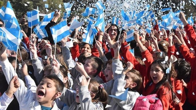 Por la lluvia, postergaron la Promesa a la Bandera para el viernes