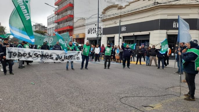 [Videos] Trabajadores locales marcharon bajo la consigna "Todos somos Jujuy"