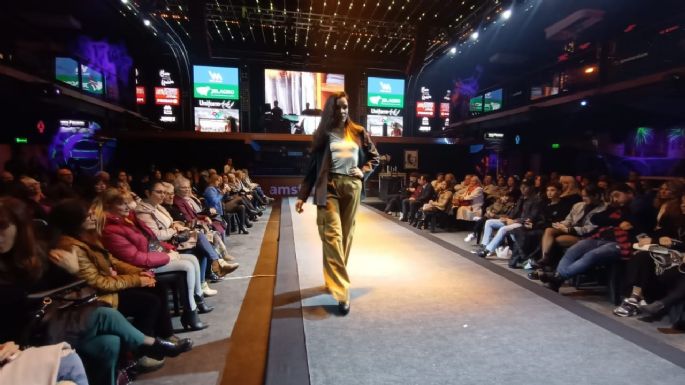 Desfile solidario a beneficio de ALPI y la Cooperadora del Pasteur