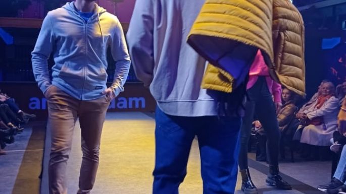 Desfile solidario a beneficio de ALPI y la Cooperadora del Pasteur