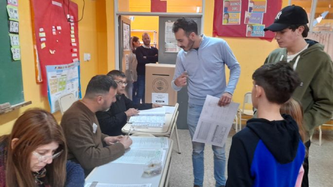 Alfredo Nigro aventaja a Natalio Graglia como legislador departamental