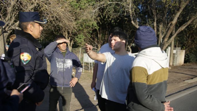 Vecinos cortaron la ruta 4 para reclamar medidas urgentes