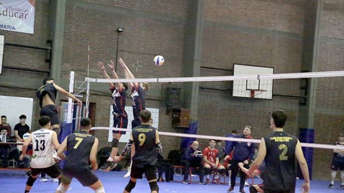 Trinitarios y Rivadavia sumaron varios triunfos