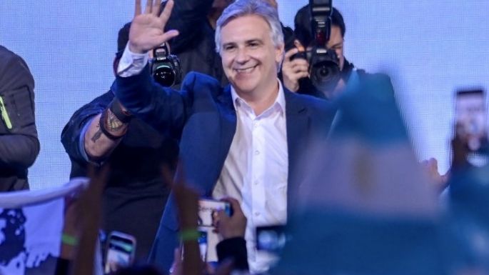 Llaryora tras confirmar el triunfo: "quiero expresar mi profundo agradecimiento al pueblo cordobés"