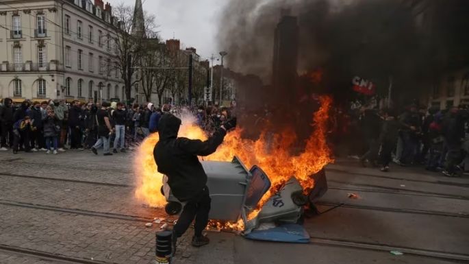 Segunda noche de disturbios en Francia, pese al despliegue de policías