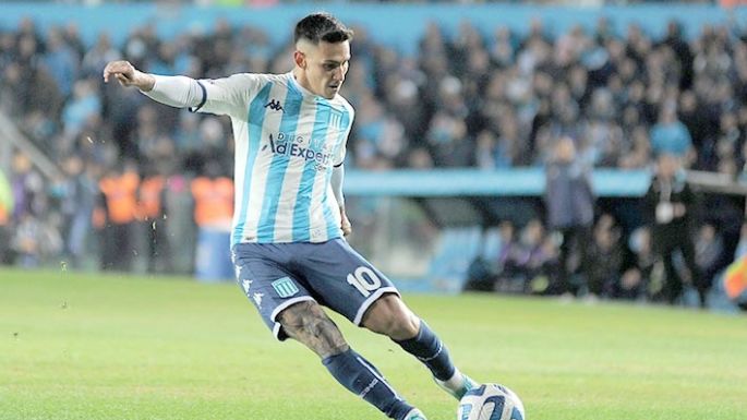 Racing goleó en el Cilindro y ganó su grupo
