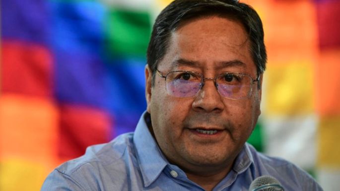 Firman acuerdos para explotar litio