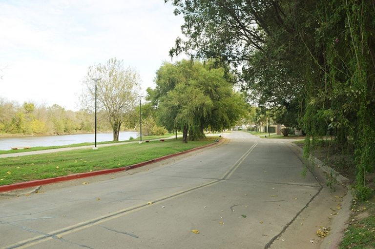 La avenida Salomón Gornitz, entre la zona del Anfiteatro y  el Sport Social Club
