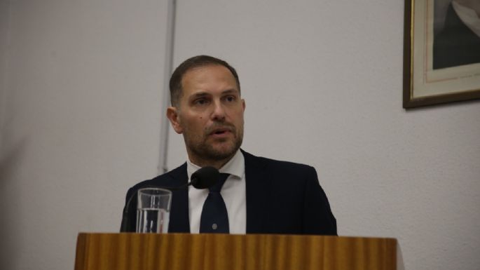 Gill anunció que continuará con la remodelación del centro, sobre Corrientes hasta bulevar Alvear
