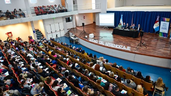 Con casi 500 inscriptos comenzó el Congreso Nacional de Educación