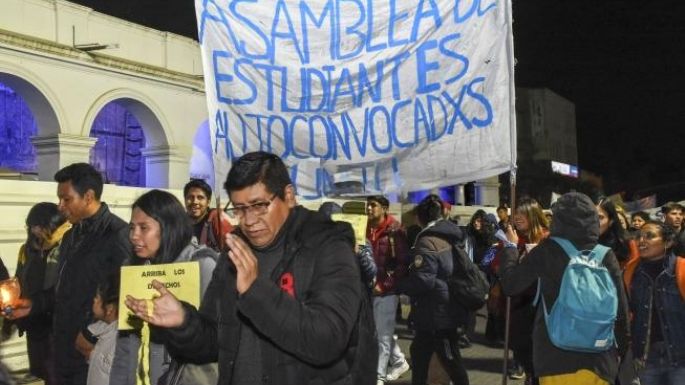 Nueva marcha de antorchas contra la reforma constitucional de Gerardo Morales