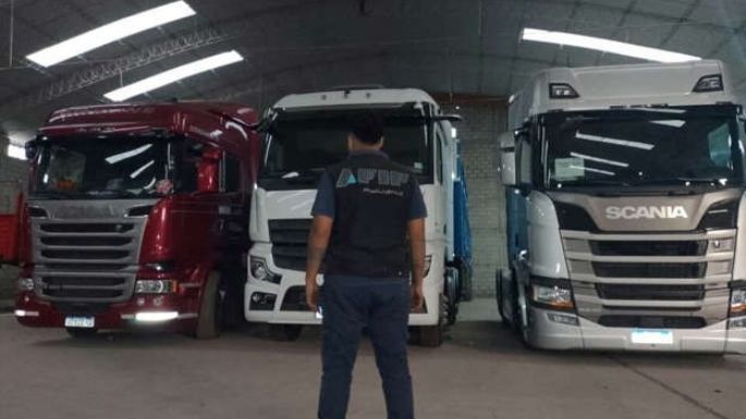 Incautaron neumáticos ingresados de contrabando por 278 millones de pesos