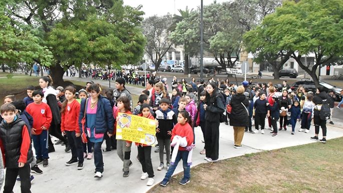 La niñez llamó a cuidarnos  en la calle