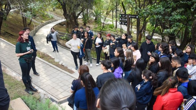 Estudiantes del IPEM Nº 147 local visitaron lugares icónicos en Córdoba