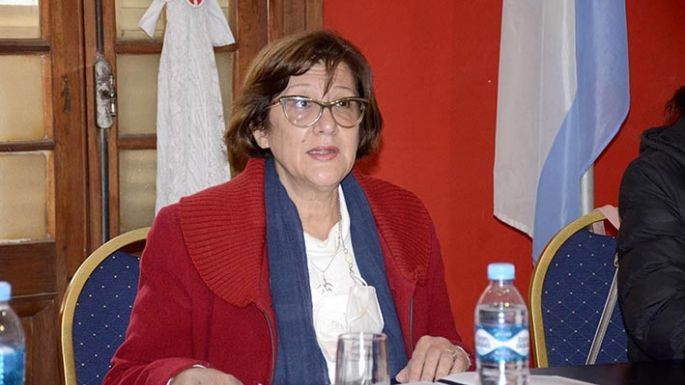 Cecilia Fernández se bajó de  la carrera por la Intendencia
