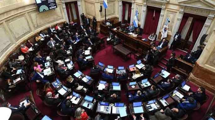 Van contra los “lavadores”