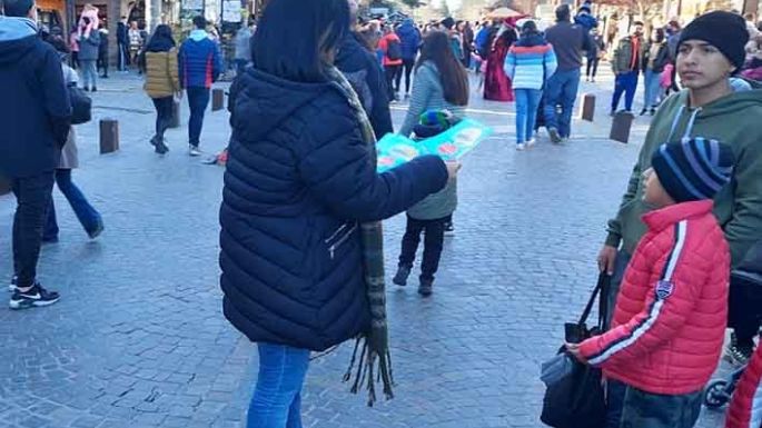 Turista protegido en invierno