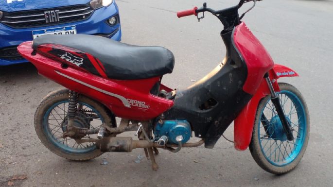 Circulaba por la ciudad a bordo de una moto robada