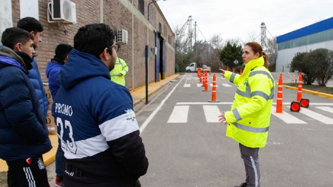 Jóvenes se capacitaron en educación vial para el uso de motocicletas