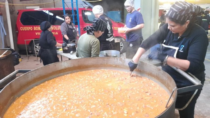 Bomberos entregaron 3500 porciones de locro