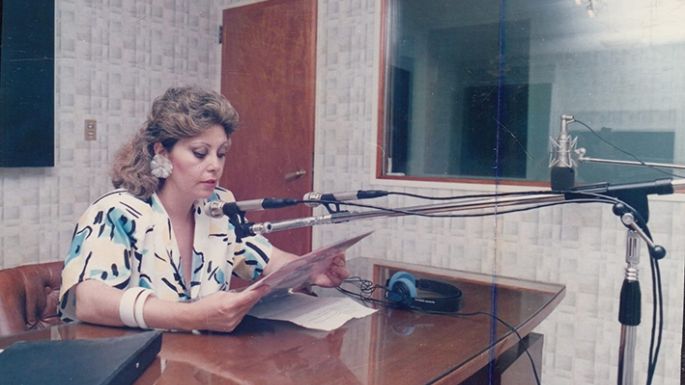 Ella, “la señora de la radio”