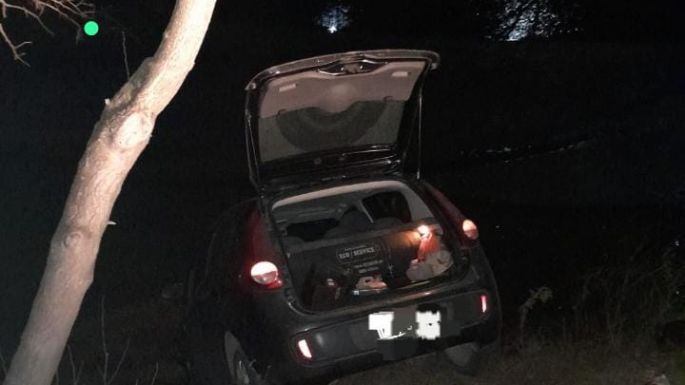Cayeron con el auto al río tras desactivar sin querer el freno de mano