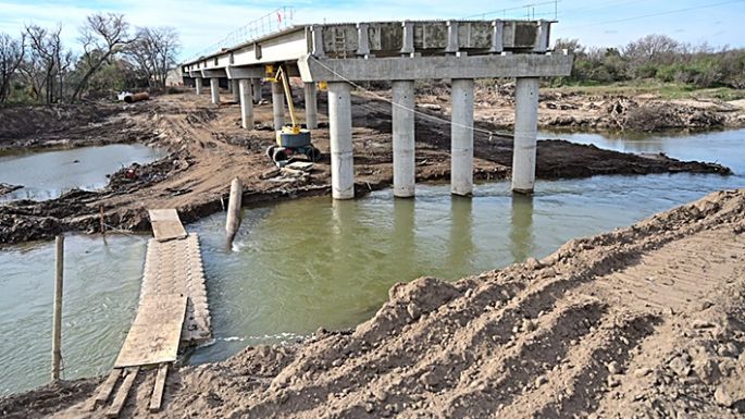 Se construyen tres puentes en simultáneo