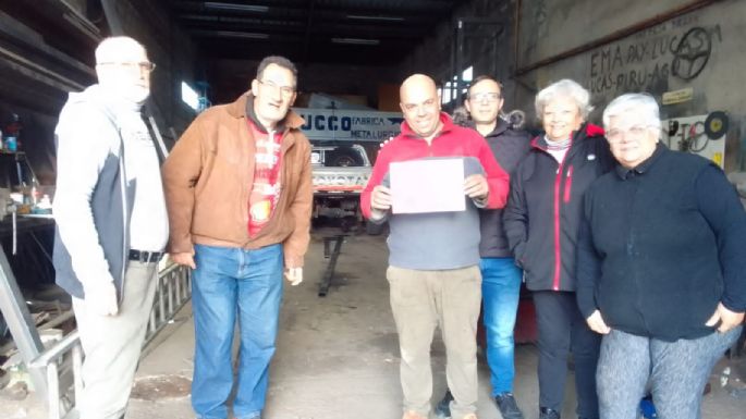 Entregan un reconocimiento a emprendedores de barrio Ameghino
