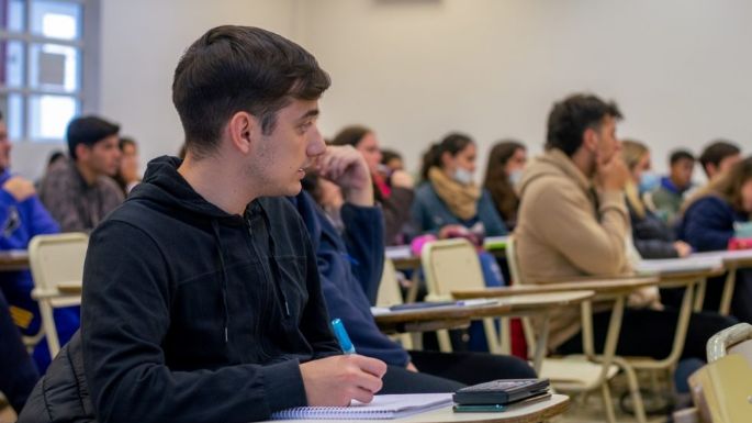 El CIN adjudicó becas a 37 jóvenes de la UNVM