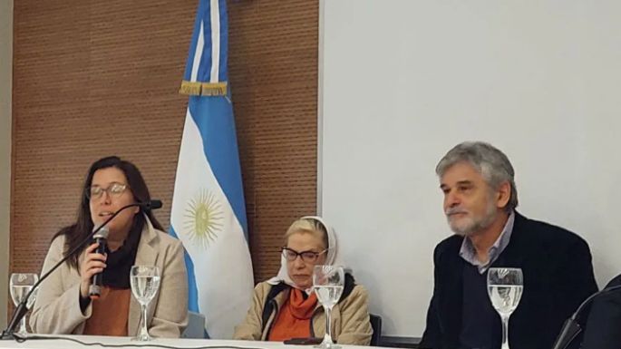 Estudiantes que digitalizaron el archivo de Abuelas de Plaza de Mayo