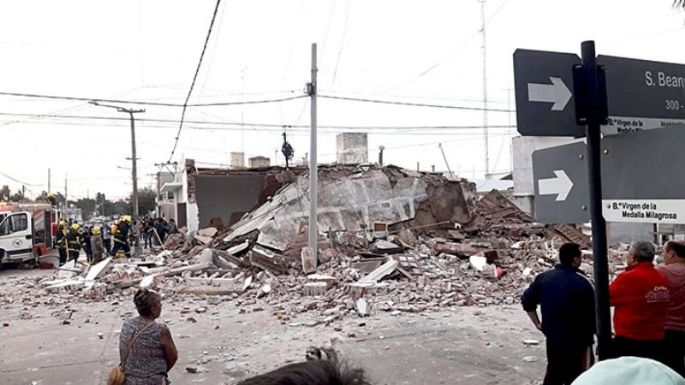 Los tres niños y su madre siguen internados con pronóstico reservado