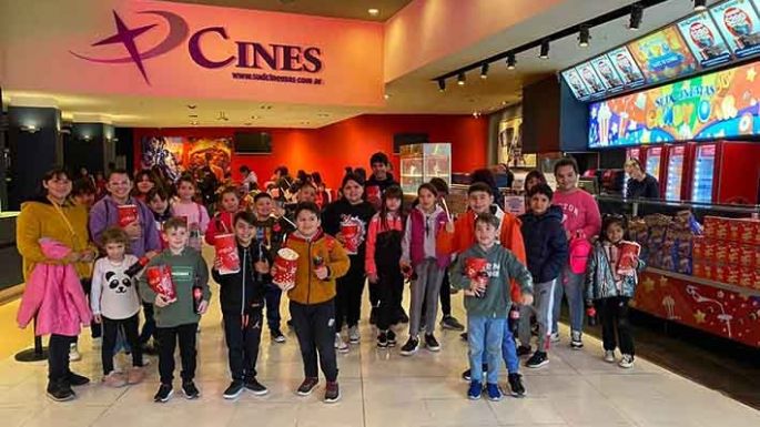 Llevaron a los niños al cine