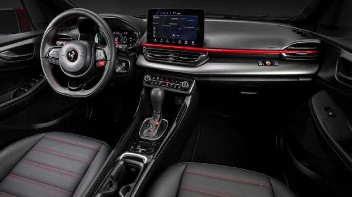 Pulse Abarth, qué tiene en común y qué no con la versión convencional