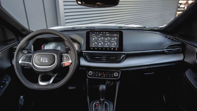 Pulse Abarth, qué tiene en común y qué no con la versión convencional