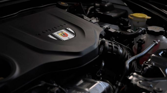 Pulse Abarth, qué tiene en común y qué no con la versión convencional