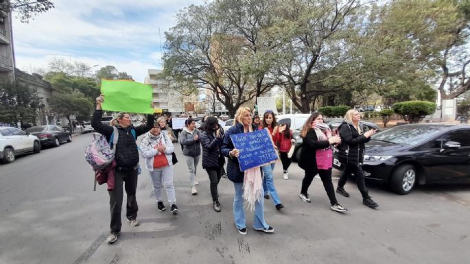 Nueva manifestación en apoyo del directo Héctor Godoy