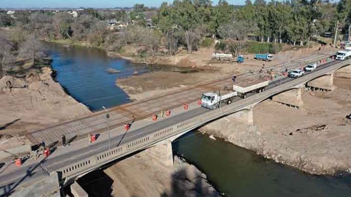 Los dos puentes que realiza Provincia tienen un avance cercano al 70%