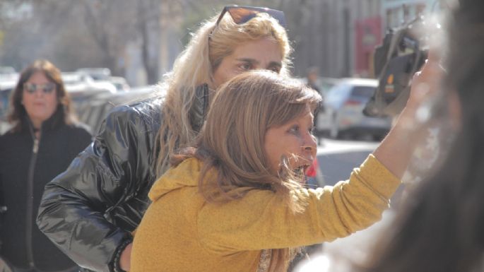 Fuerte cruce entre la familia Messa y la de Fernández afuera de Tribunales