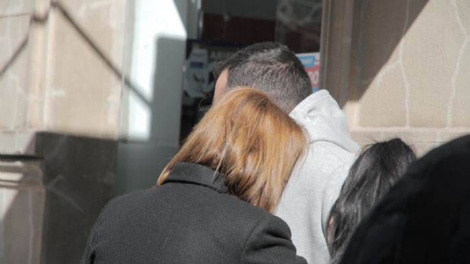 Fuerte cruce entre la familia Messa y la de Fernández afuera de Tribunales
