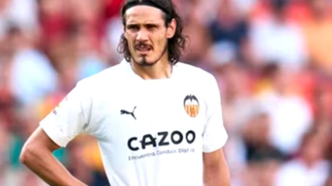 Boca enfrenta el clásico con Cavani ya asegurado