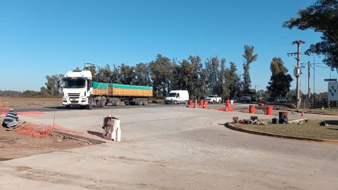 Circular con precaución: gente trabajando