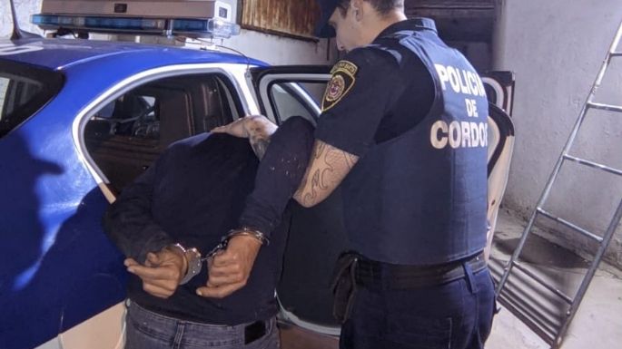 Invadió el patio de una vivienda y terminó detenido