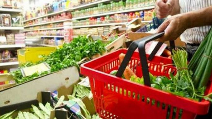 Una familia necesitó casi $100 mil solo para comer y no desnutrirse
