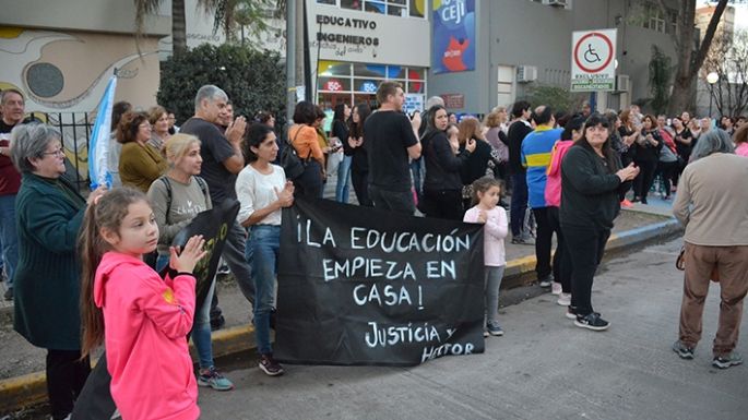 Todos juntos por el profe Godoy