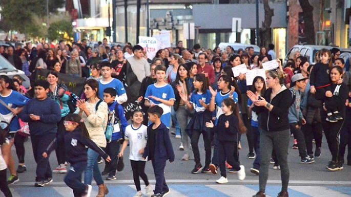 Todos juntos por el profe Godoy