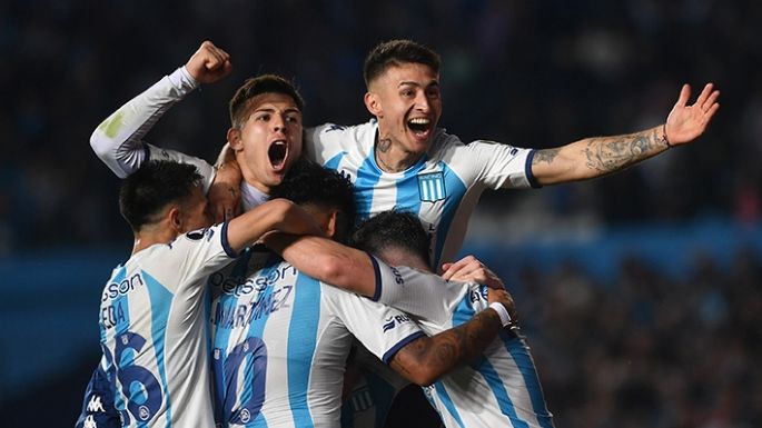 Racing cumplió con una goleada