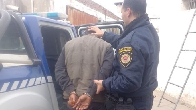 Dos detenidos por sustraer ladrillos en una obra